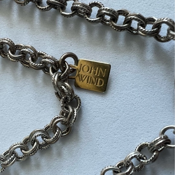 John Wind Toggle Sorority Gal M Initial Necklace - Picture 7 of 8